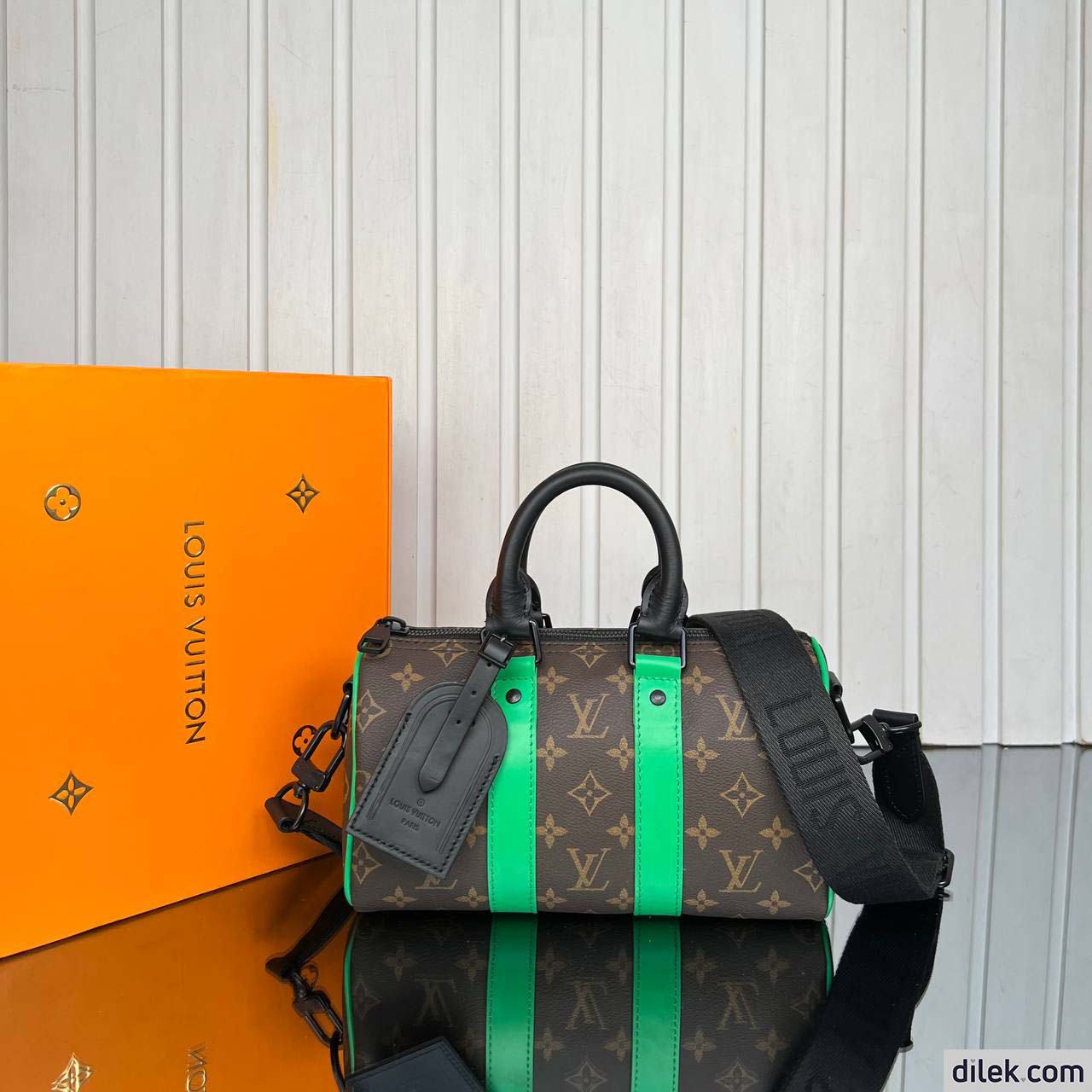 Louis Vuitton Keepal Bandouliere 25