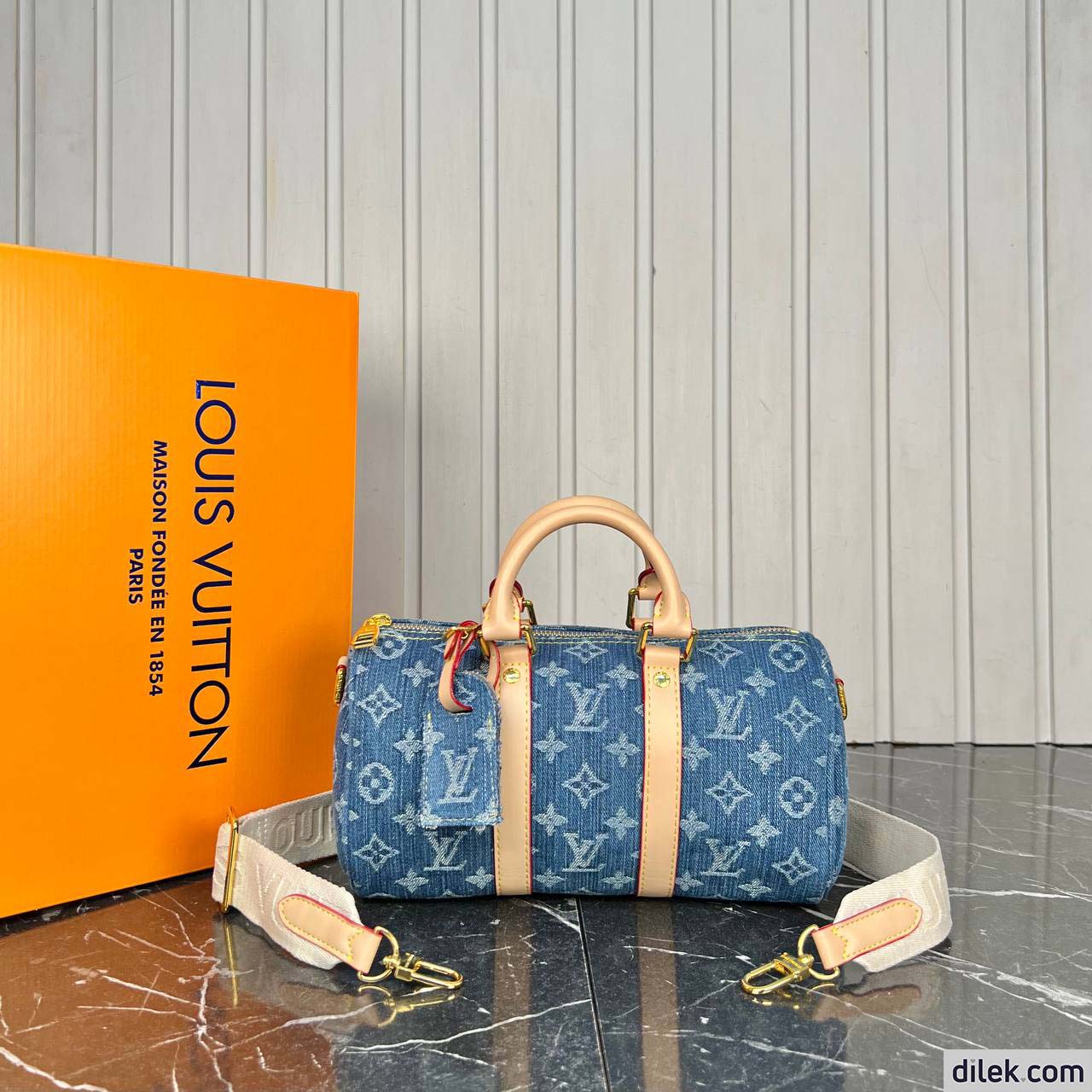 Louis Vuitton Keepal Bandouliere 25 Denim
