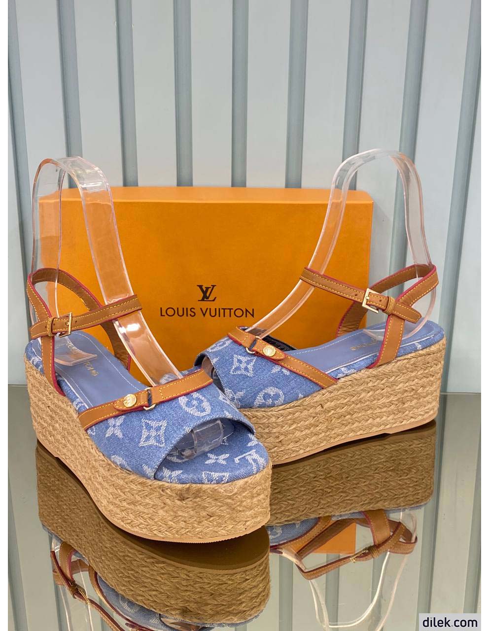 Louis Vuitton Women Sandal