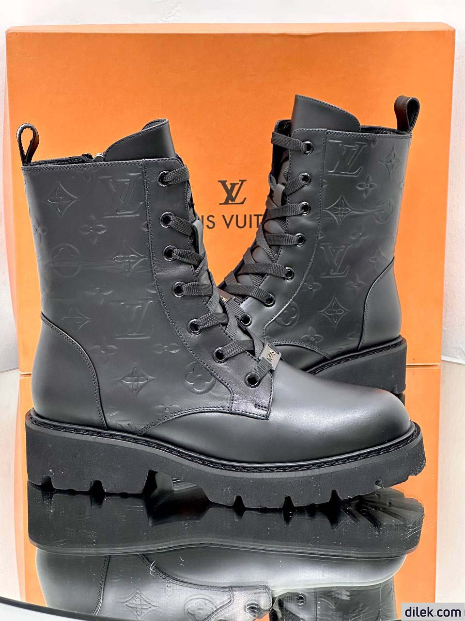 Louis Vuitton Women Leather Boot