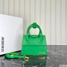 Jacquemus Le Chiquito Moyen