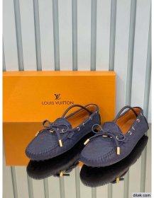 Louis Vuitton Women Moccasin