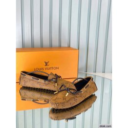 Louis Vuitton Women Moccasin