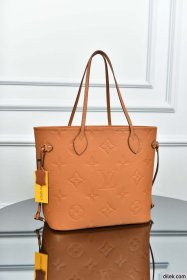 Louis Vuitton Neverfull Monogram MM