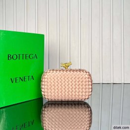 Bottega Veneta Plisse Knot Clutch