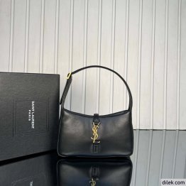 Saint Laurent Le 5 A 7 in Smooth Leather
