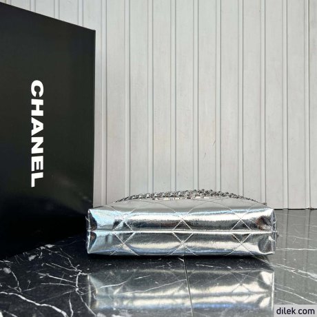 Chanel 22 Hobo Bag