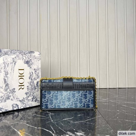 30 Montaigne East-West Bag with Chain