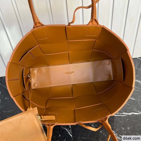Bottega Veneta Large Arco Tote Bag