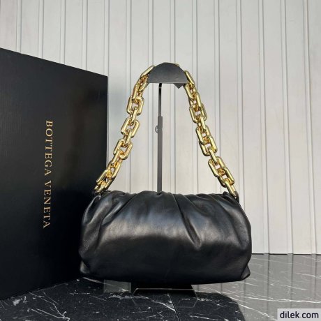 Bottega Veneta The Chain Pouch Leather Shoulder Bag