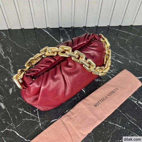 Bottega Veneta The Chain Pouch Leather Shoulder Bag
