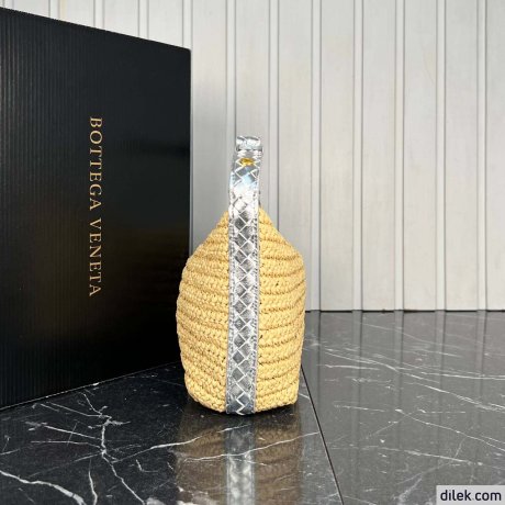Bottega Veneta Mini Wallace