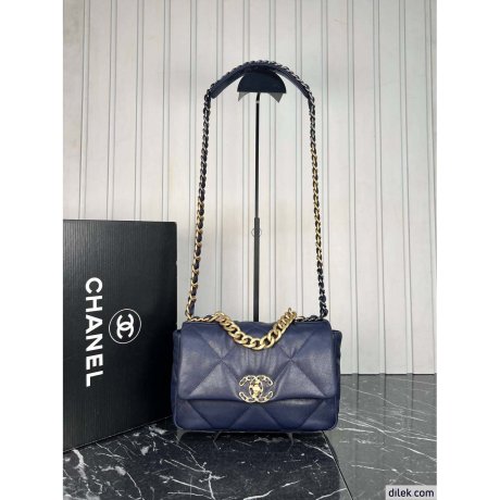 Chanel 19 Handbag