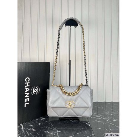Chanel 19 Handbag
