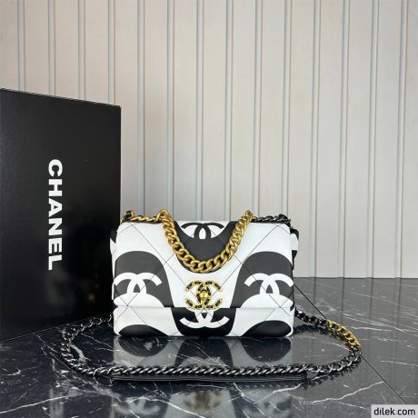 Chanel 19 Handbag