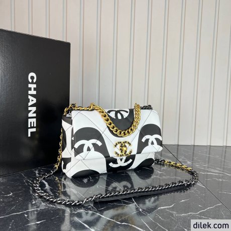 Chanel 19 Handbag