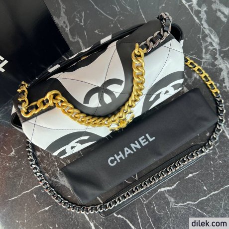 Chanel 19 Handbag
