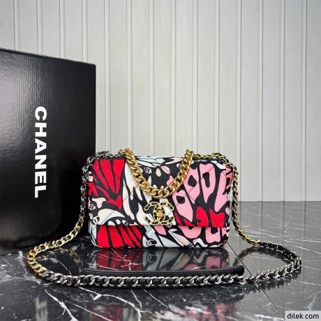 Chanel 19 Handbag