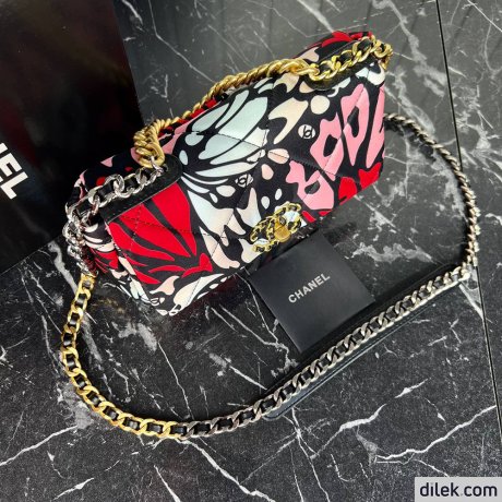 Chanel 19 Handbag
