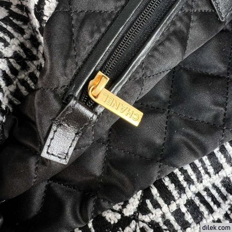 Chanel 22 Chain Hobo Quilted Wool Tweed