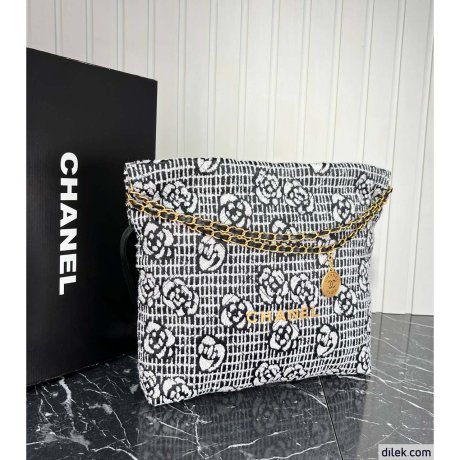 Chanel 22 Chain Hobo Quilted Wool Tweed