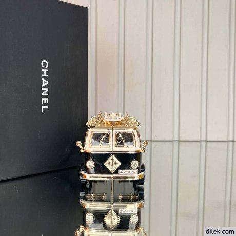 Chanel Cruise's Mini Van Bag