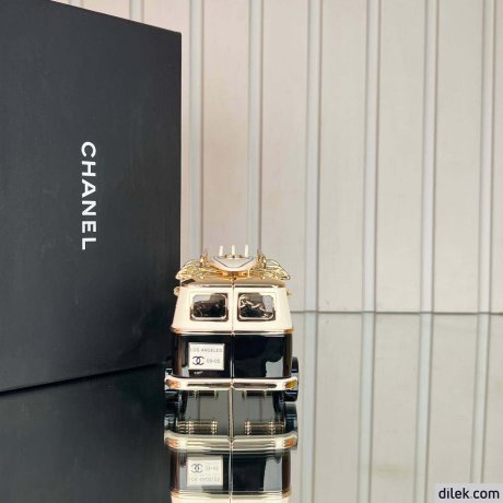 Chanel Cruise's Mini Van Bag