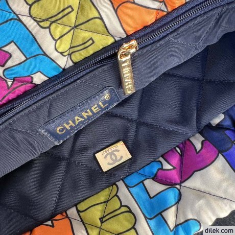 Chanel Shopping Bag
