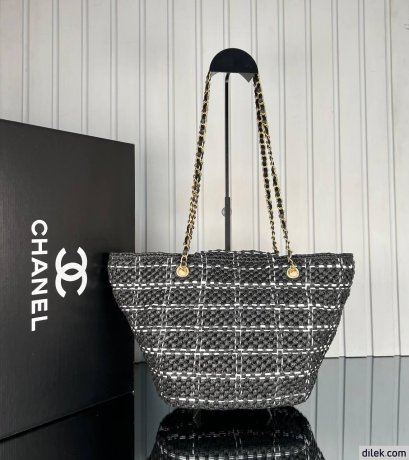 Chanel Shopping Bag