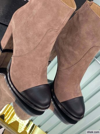 Chanel Women Suede Boots