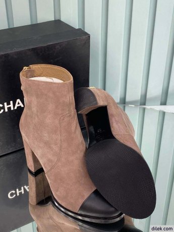 Chanel Women Suede Boots