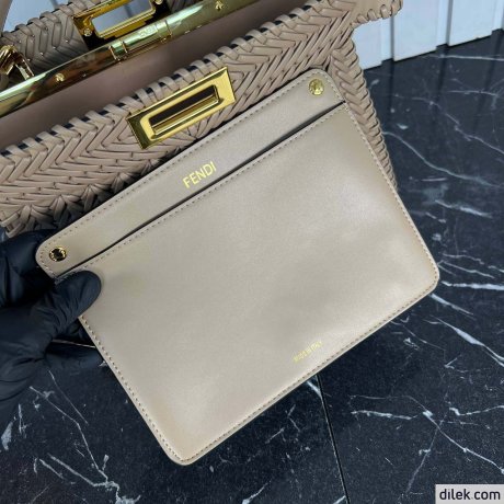 Fendi Peekaboo ISeeU Medium