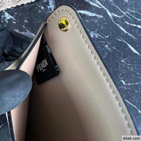 Fendi Peekaboo ISeeU Medium