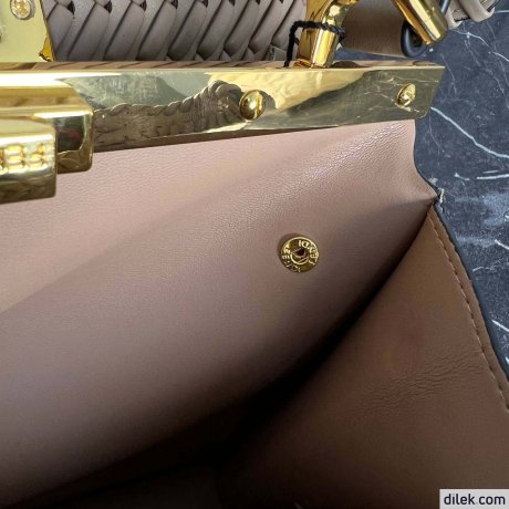 Fendi Peekaboo ISeeU Medium