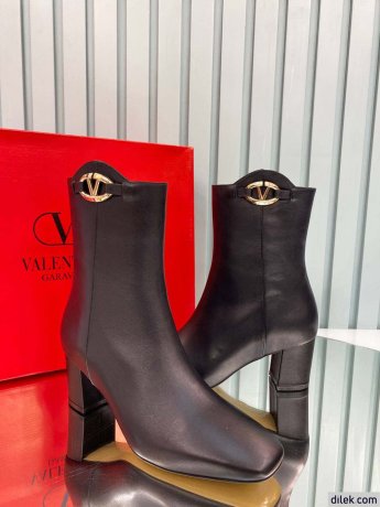 Valentino Garavani Women Leather Boot
