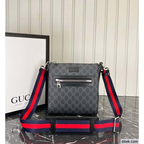 Gucci GG Supreme Small Messenger
