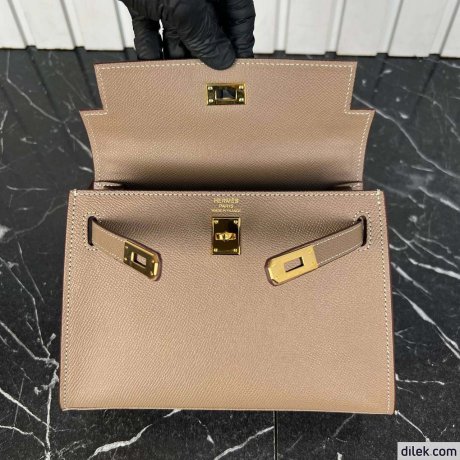 Hermes Kelly 22 Bag