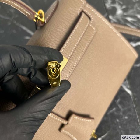 Hermes Kelly 22 Bag