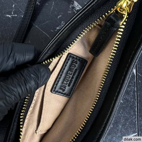 Jacquemus Bisou Perle Bag