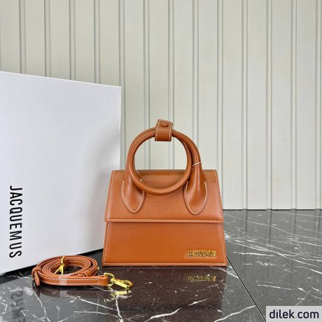 Jacquemus Le Chiquito Moyen