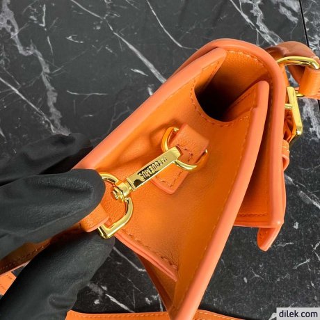 Jacquemus The Long Chiquito