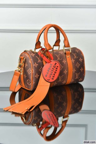 Louis Vuitton Keepal Bandouliere 25
