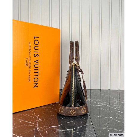 Louis Vuitton Alma BB