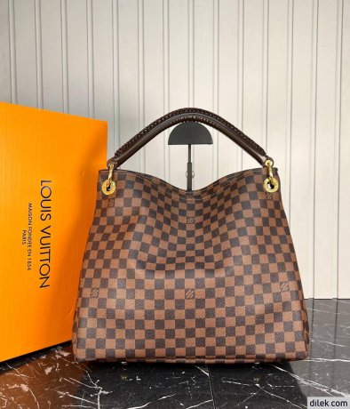 Louis Vuitton Artsy MM Monogram