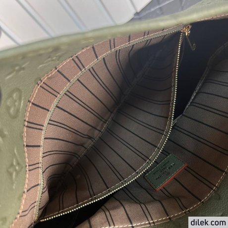 Louis Vuitton Artsy MM Monogram Empreinte Leather
