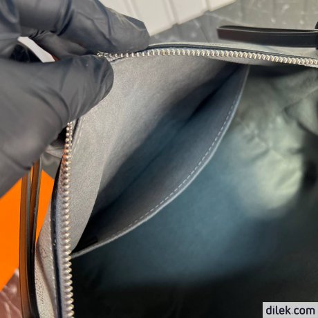 Louis Vuitton Beaubourg Hobo MM