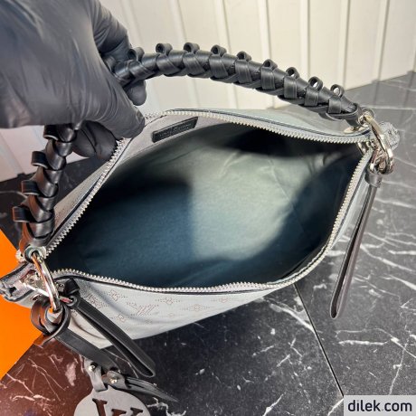 Louis Vuitton Beaubourg Hobo MM