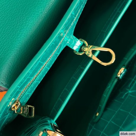 Louis Vuitton Capucines BB
