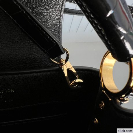 Louis Vuitton Capucines Mini