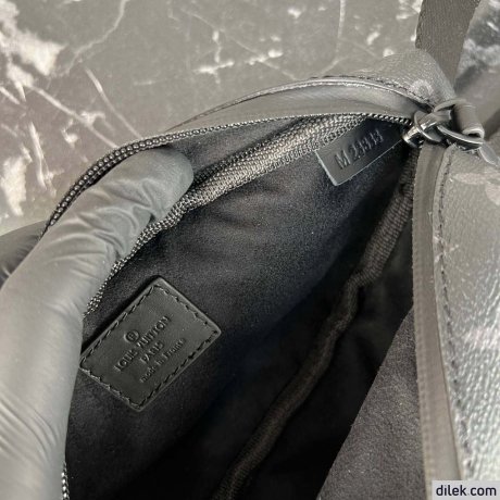 Louis Vuitton Catch Bumbag